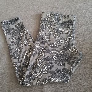 Black n white Leggings